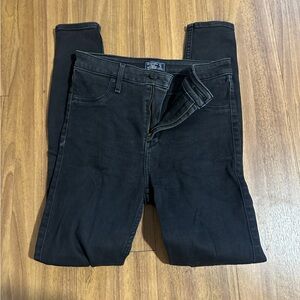 Abercrombie & Fitch Women’s Black Skinny Jeans